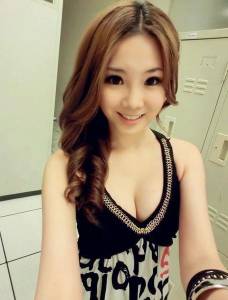 32C九頭身美少女「小昆凌」鋇鋇~