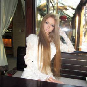 《烏克蘭娃娃女》 Valeria Lukyanova∼美的好不真實!