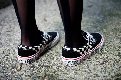JUKSY街頭素人穿搭改造直擊!!!VANS Your Life!!!