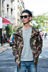 JUKSY街頭素人穿搭改造直擊!!!VANS Your Life!!!