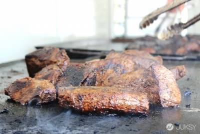 秋天就是要大口吃肉 日本國營昭和紀念公園的肉節