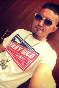 Stay Gold - 深入了解 HOPES Taiwan x Benny Gold 系列!
