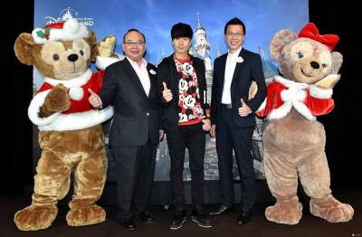 香港迪士尼樂園雪亮聖誕獻禮 林依晨 林俊傑微電影首映 攜手共譜「幸福的原點」