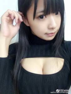 日本爆紅「開胸衣」太惹火 大陸女孩也宣布參戰!