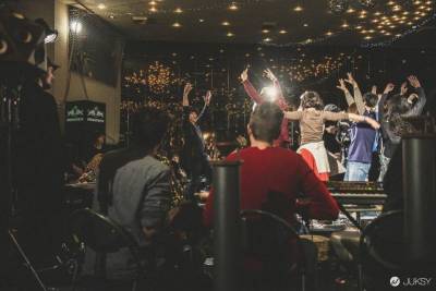 2015 RED BULL 音樂學院前往巴黎 即日起至 2 月 26 日號召全球音樂人線上報名