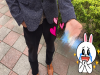 男生從口袋拿出「這個東西」,神奇的事居然發生了….!