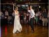 家裡有這種活寶阿爸一定要秀一下!父女創造4分鐘經典wedding dance,整個婚禮都是阿爸的舞台秀!
