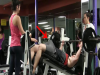 猛男在健身房運動突然劇烈「勃起」,當女生一注意竟然當場....0:35秒連男生都受不了!