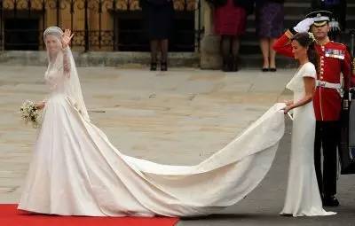 英國最扯「皇室貴族＋基金公司大富豪的婚事」揮金如土！光是手上的「戒指就要價1000萬」還送一座水晶宮殿！