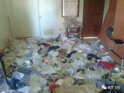 一位泰國女大學生的房間令網友們驚呆了！不是因為佈置漂亮，而是4年垃圾都堆在屋子裡！房東要哭了
