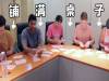 中國妹子單挑5位老美,點鈔神技能否戰勝人海戰術?結果...