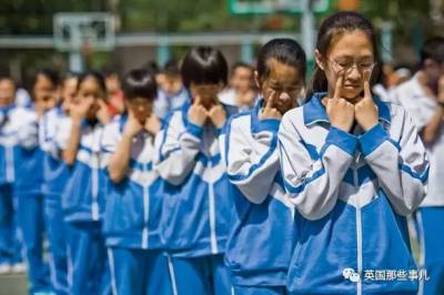 都說中國校服丑，但是最近有些韓國人表示：好羨慕中國校服，好想穿啊！