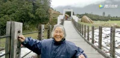 84歲老太太騎行5000公里去西藏，竟然還說掃興！