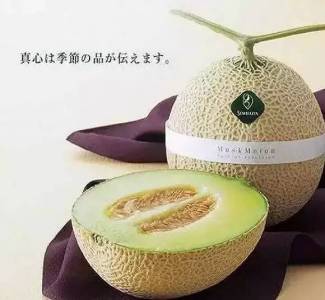 花幾個香奈兒包包的錢，就買一個瓜吃？日本人為何瘋搶「奢侈品水果」
