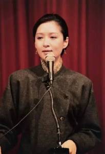 她是台灣第一美女，卻在42歲未婚生女，如今她雖已遲暮卻活得比誰都優雅真實