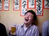 睡廁所 躺馬路 脫褲子…喝醉後的日本人,睡姿實在太銷魂了!