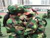 兩個美女軍訓時熱吻,網友: 我又開始相信愛情了