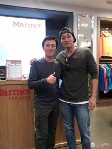 撐得起任何西裝的男人!「主君」蘇志燮的熟男穿搭