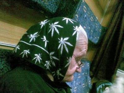 15張不知道自己「到底穿了什麼」的長輩 這下到底該如何解釋?