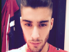 ​One Direction 成員 Zayn Malik 在Twitter 上公佈了新髮型照後 女歌迷用「＃殺了我吧」分享了他的自拍照