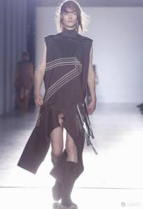 Rick Owens 2015 秋冬系列 男模直接露鳥走秀!