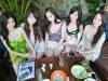 墾丁瑪莎拉蒂超載「5辣妹」就是她們!「超兇爆乳妹」神到了....