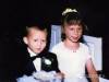 17年前,他倆是一對花童。17年後,他們倆竟然結婚了!還在當年的那個教堂....只是這17年的變化簡直嚇壞網友!