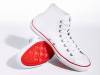 Converse和Barneys New York推出聯名鞋款 以漆皮打造Chuck Taylor All Star經典鞋型