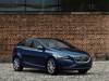 換了『頭』就換了另一種感覺 - Volvo入門『V40』小改廠照出爐